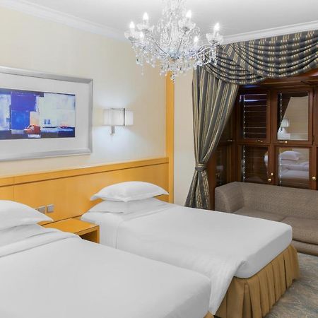 Makkah Towers Hotel Mekka Kültér fotó A room at the hotel