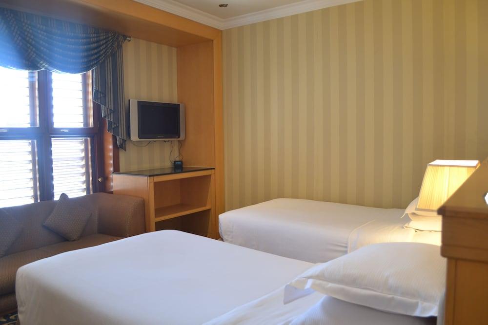 Makkah Towers Hotel Mekka Kültér fotó A room at the hotel