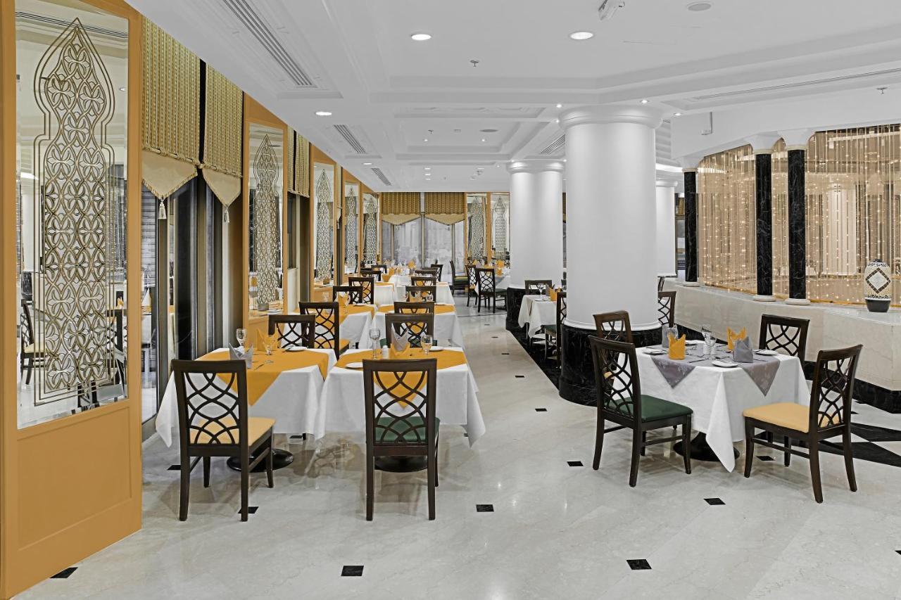 Makkah Towers Hotel Mekka Kültér fotó The restaurant's interior